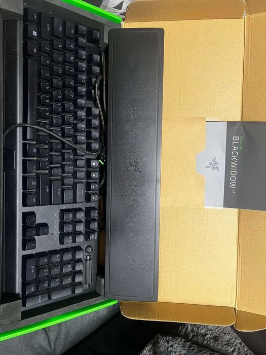 Razer - BlackWidow V3 (Green Switch): Mechanical Keyboard