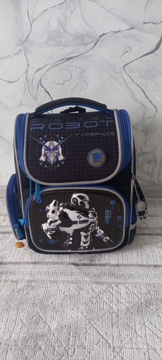 Продам школьный рюкзак