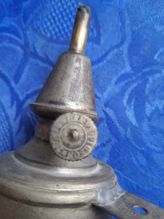 Френска газена лампа и кутия за шевна машина Union