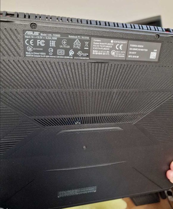 ASUS TUF Gaming fx505du-bq024 | GTX 1660Ti | 16 GB RAM | 512 GB SSD