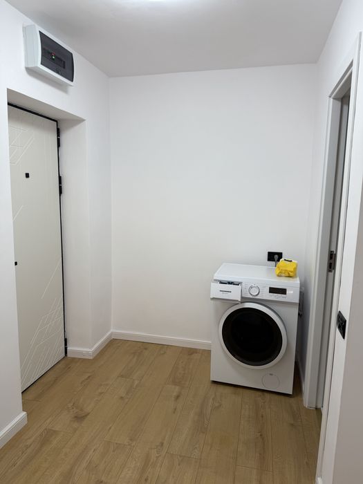 Inchiriez apartament 2 camere