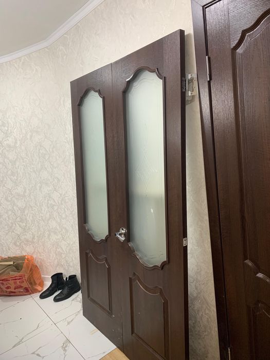 Продам межкомнатный дверь