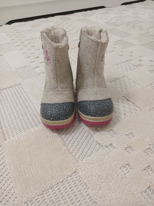 Зимняя детская обувь