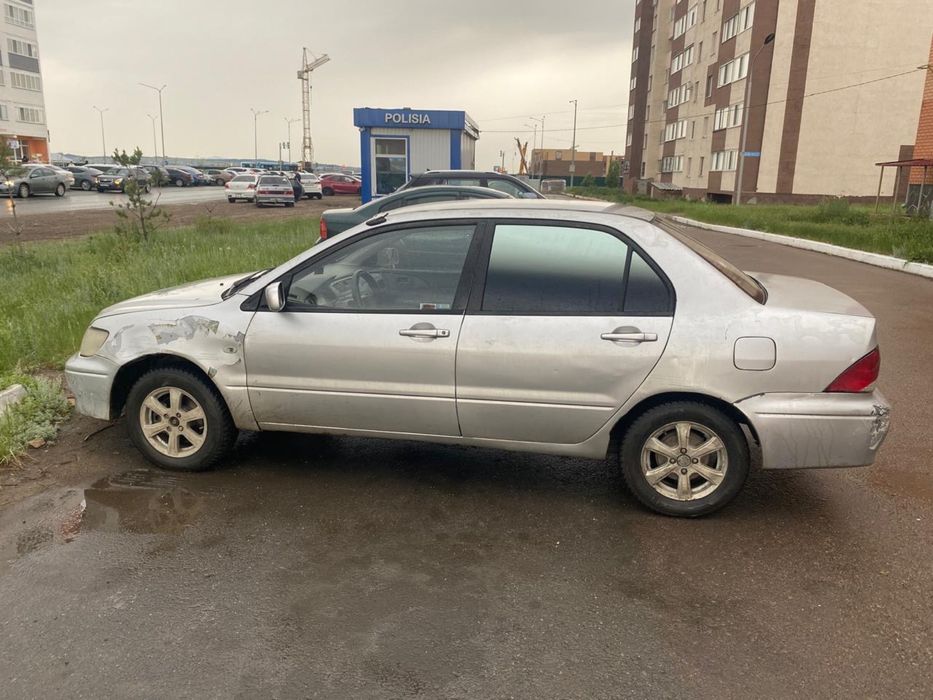 Продам машину срочно