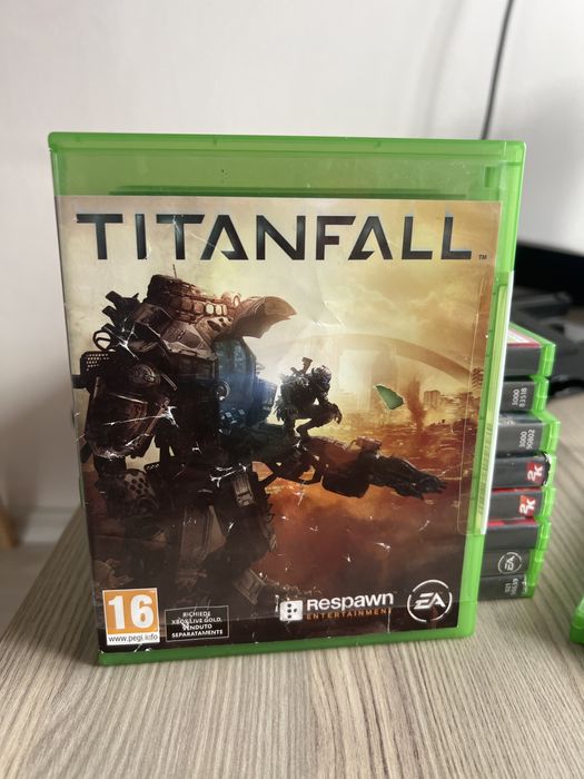 Vand sau schimb jocuri xbox