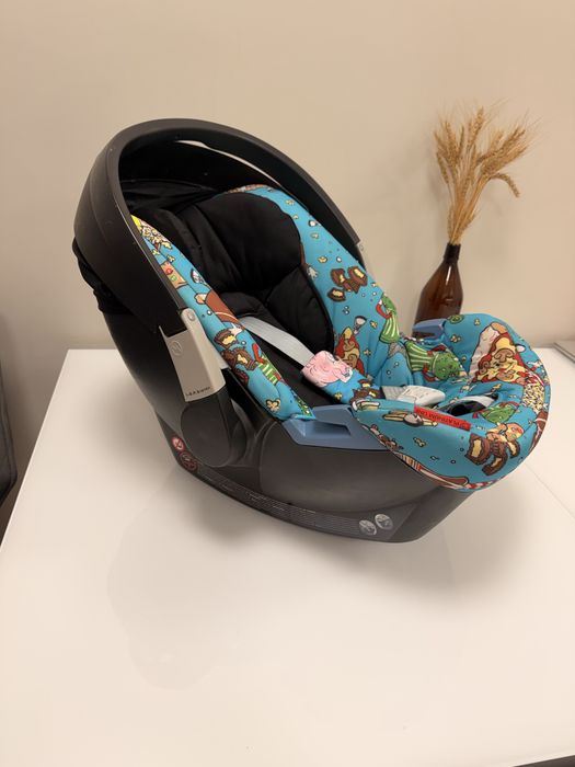 Продам автокресло Cybex aton 3