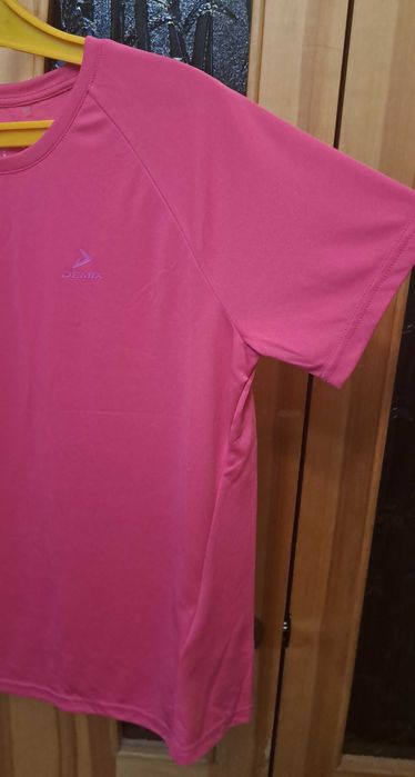 Женская футболка Demix