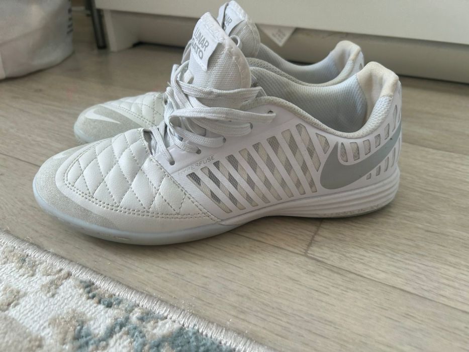 Футзалки Nike Lunar Gato