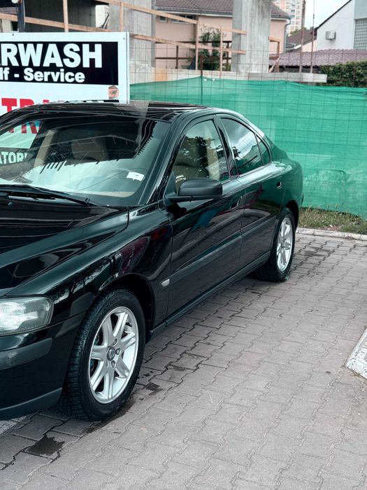 Volvo S60 2.4 Benzină 140 CP | 2004 | Cutie Manuală