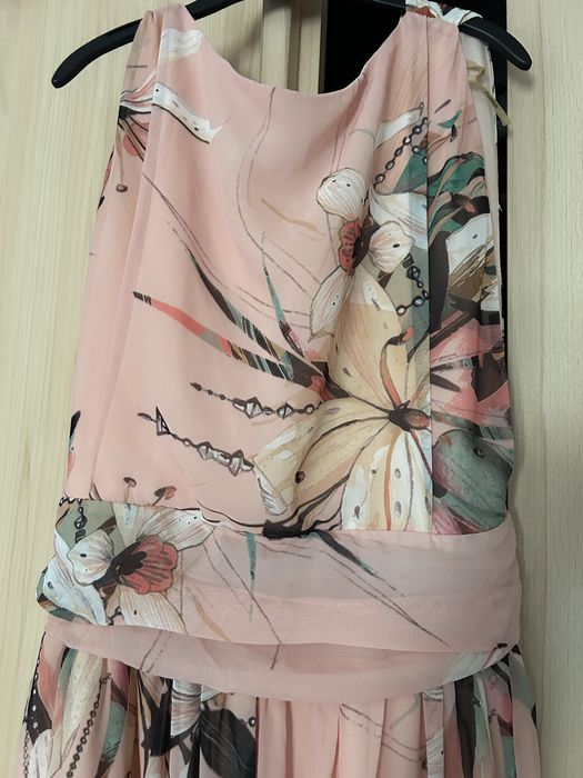 Дълга офицална рокля