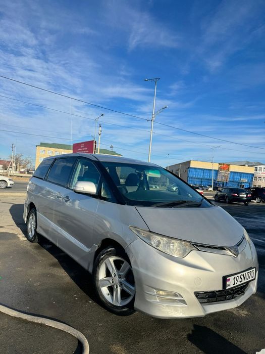 Тайота эстима 2008