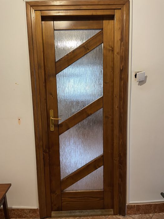 Usi lemn masiv second hand