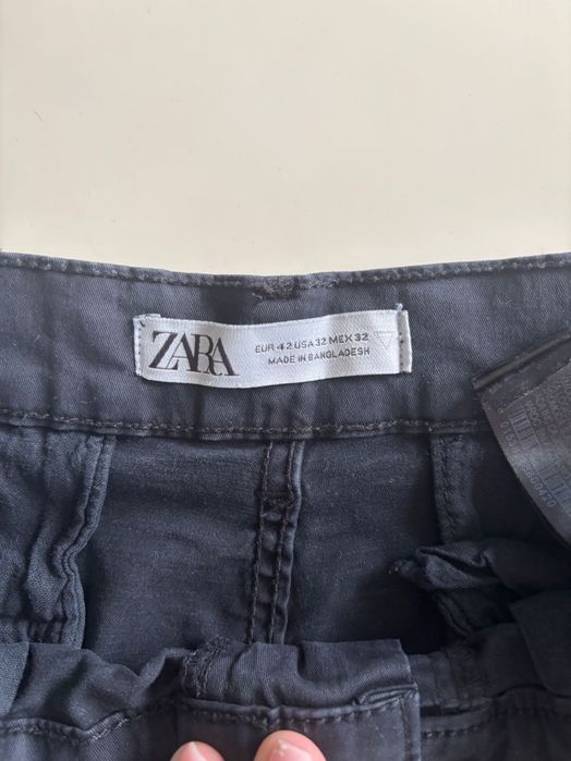 Cargo панталон Zara