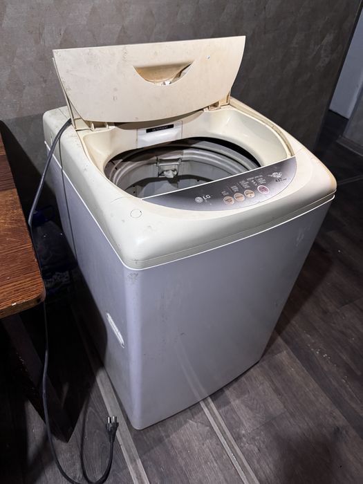 Продаю стиральную машину