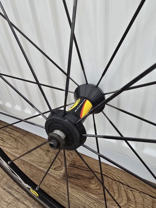 Roata fata Mavic Ksyrium Equipe 28 inch 700c anvelopa bonus (cursiera, single speed, fixie)