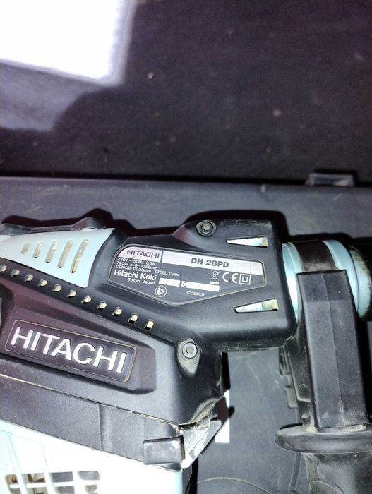 DH 28 PD HITACHI rotopercutor SDS- plus, 3,5 J, cu aspirator praf