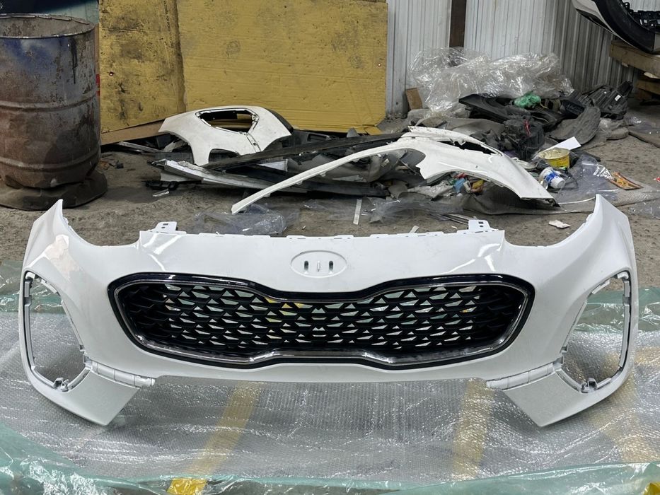 Передний бампер