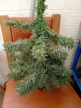 Brad de Craciun artificial