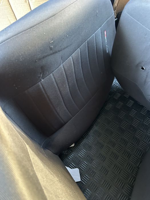Vand scaune fata pentru Dacia Dokker