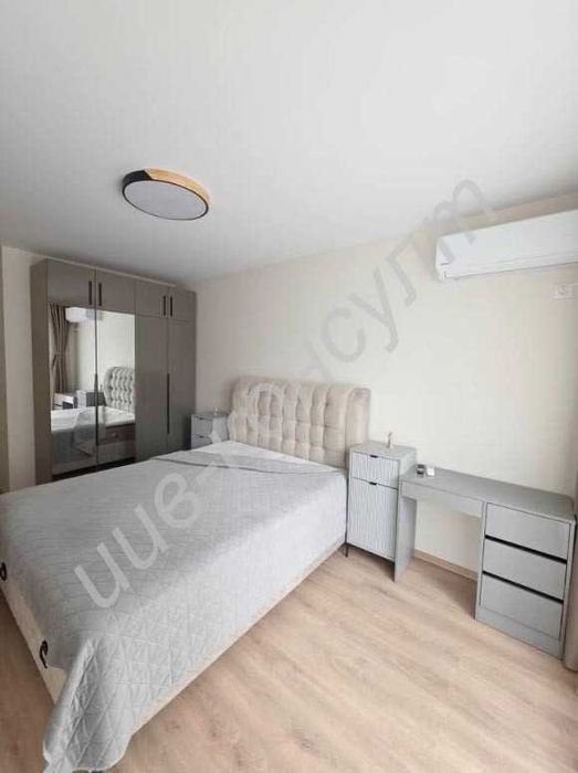 Нов тристаен апартамент зад Практикер