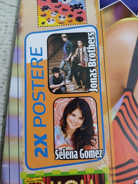 Vand revista Bravo noiembrie 2008, completă, cu Andra, cu 2 POSTERE cu Selena Gomez si Jonas Brothers in stare impecabilă