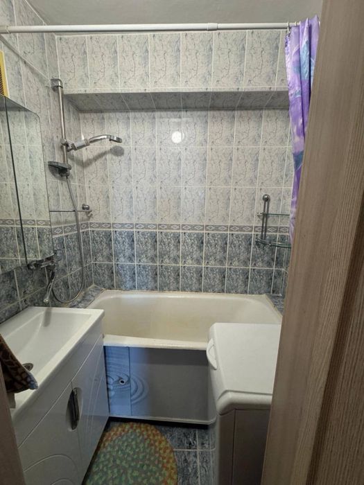 Продам трехкомнатную квартиру