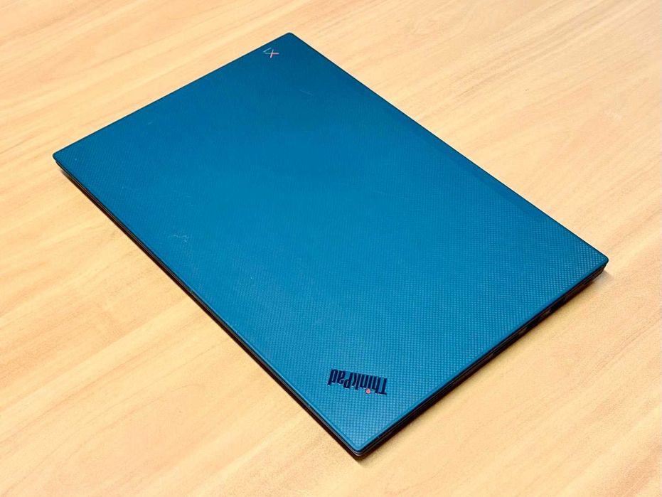 15.6" 4K OLED Touch/i7-9850H/32GB DDR4/512GB SSD/Lenovo X1 Extreme 2