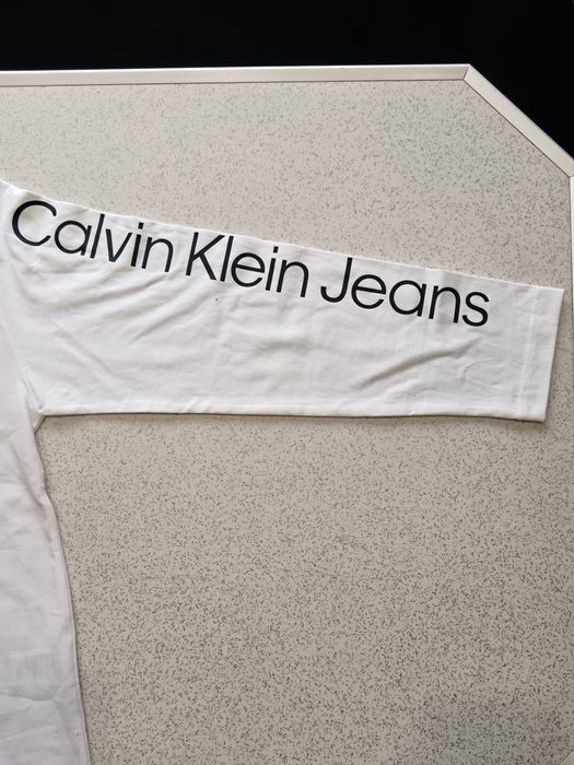 Мъжка блуза на Calvin Klein в бяло./Calvin Klein Men