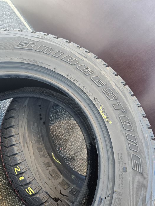 215 70 16 bridgestone m+s
