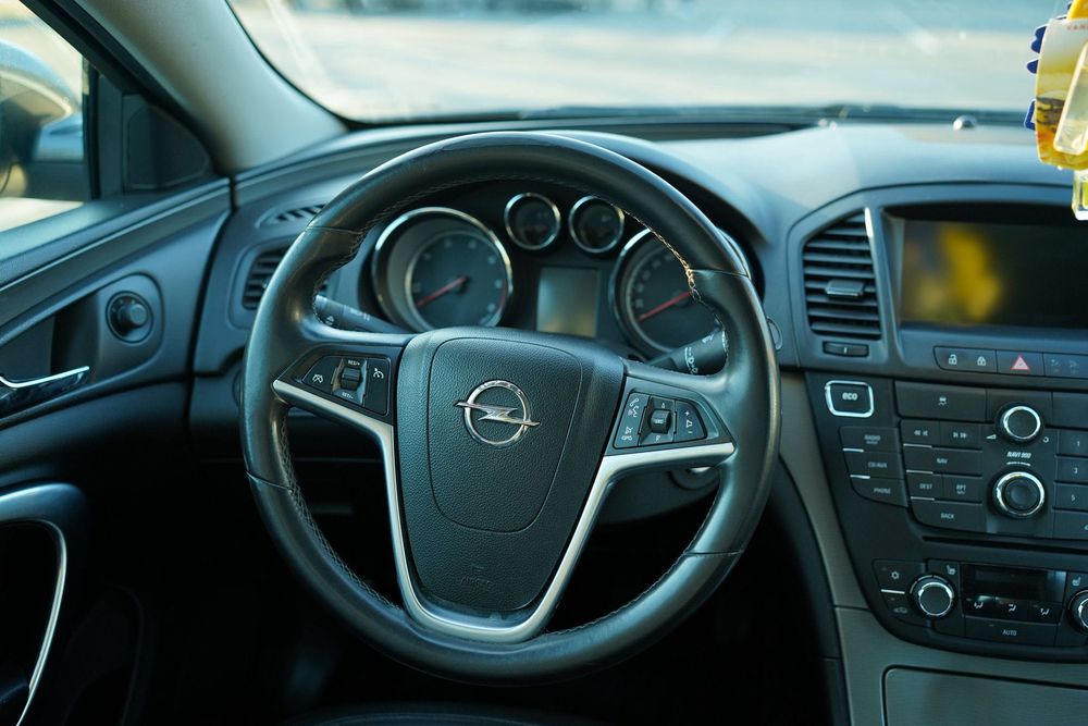 Opel Insigna 2.0 2012 full options
