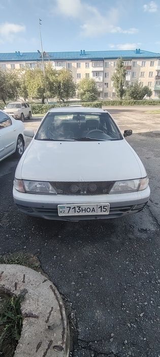 Nissan Sunny b14