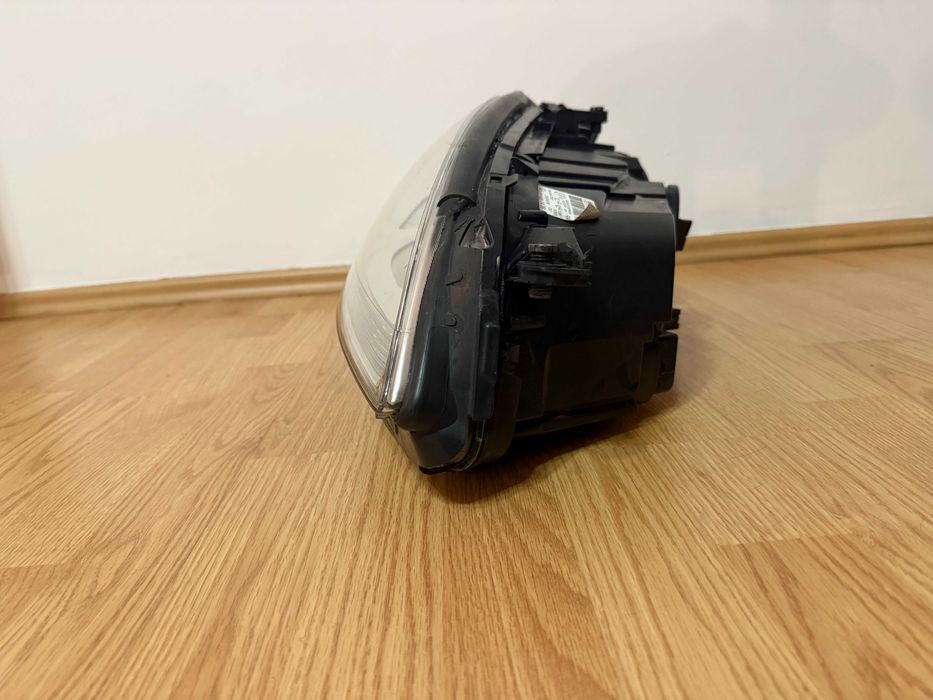 Far dreapta Mercedes-Benz W221 S Class 09-13 Bi-Xenon ILS Night View