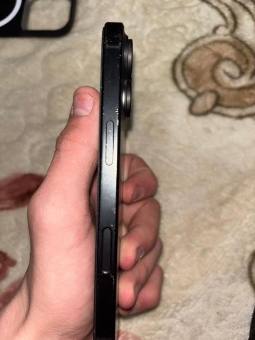 Продам айфон 16 про