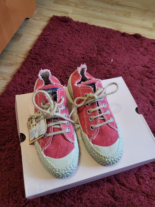 Adidași  pânză unisex .