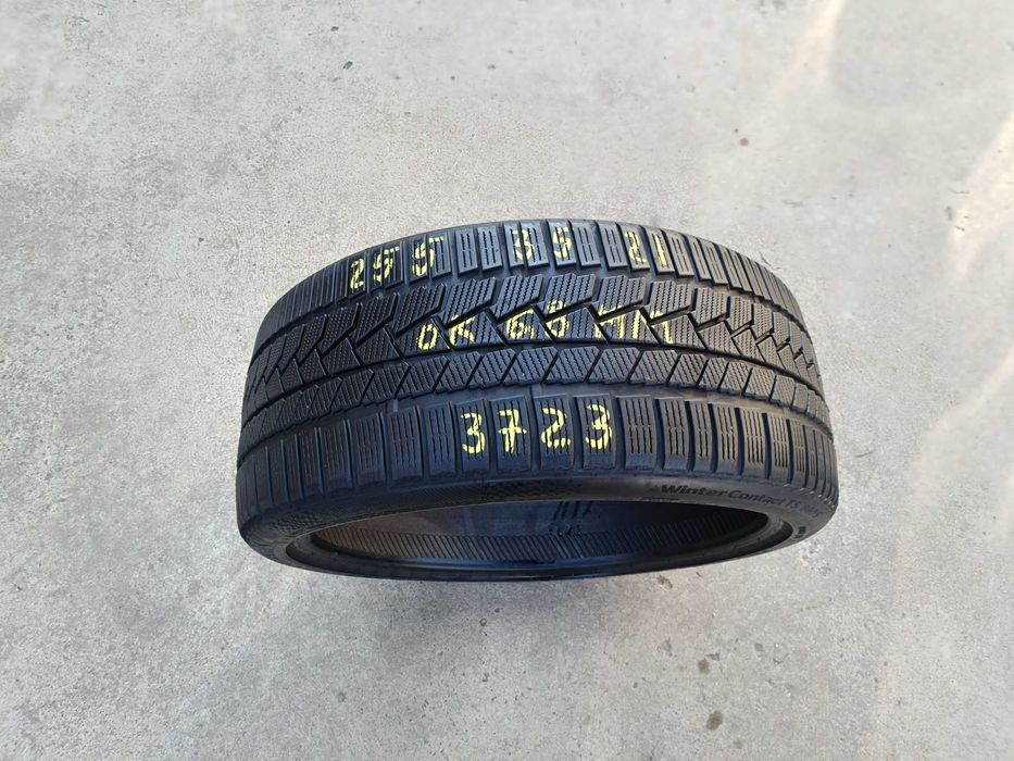 O anvelopa iarna 255 35 21 continental wintercontact TS 860S dot 3723