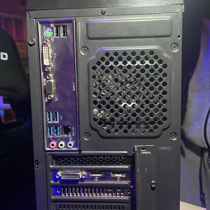 Бюджетен Гейминг Компютър