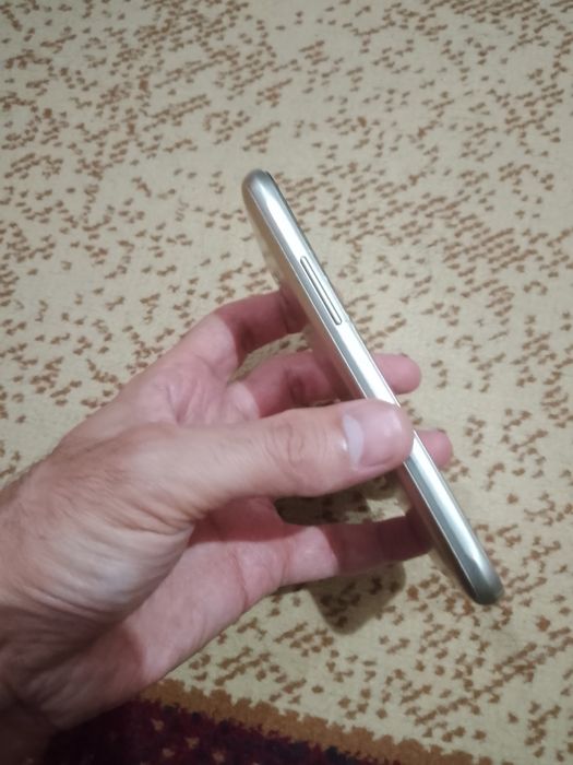 Samsung j1 (2016)