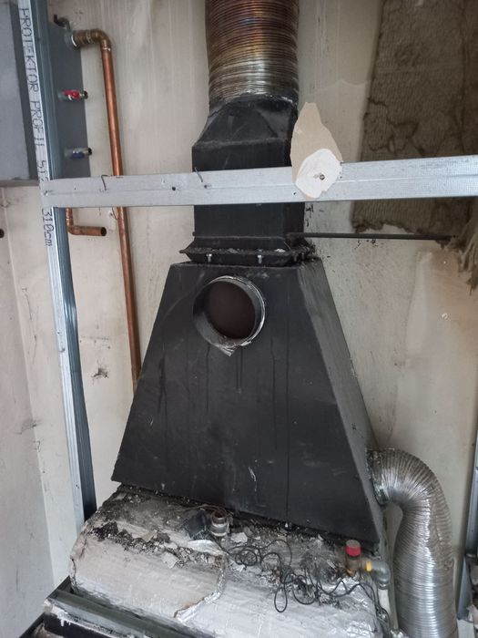 Камина за вграждане с водна и въздушна риза