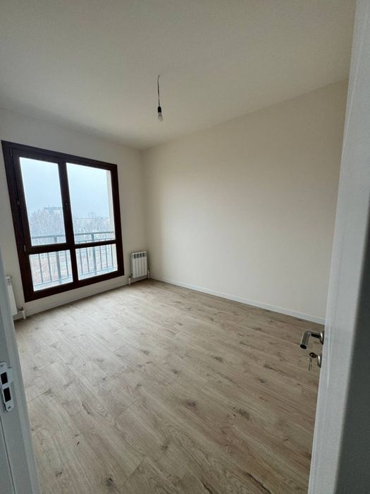 Olmazor city da novostroyka sotuvda