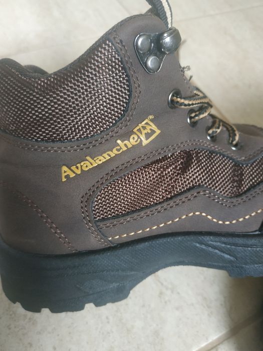 Ghetuțe copii,maro,Avalanche.