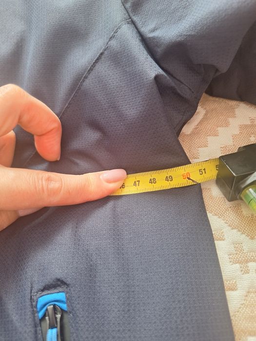 Продам куртку для мальчика