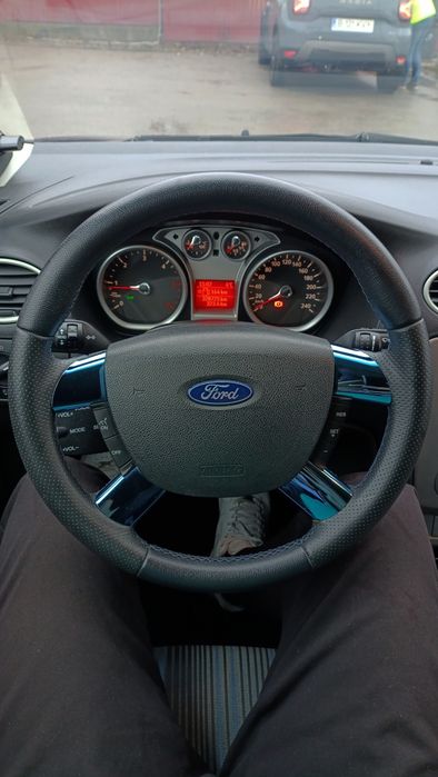 Vând Ford Focus MK2