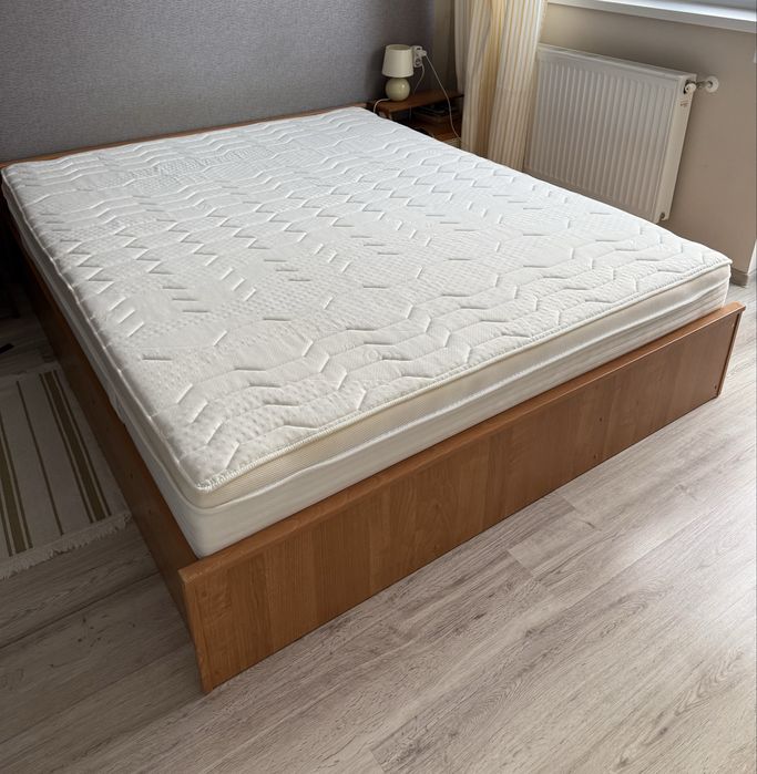 Pat matrimonial 160x200 + saltea JYSK spuma