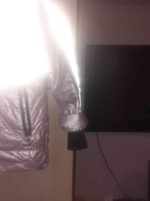 Продам детскую  куртку