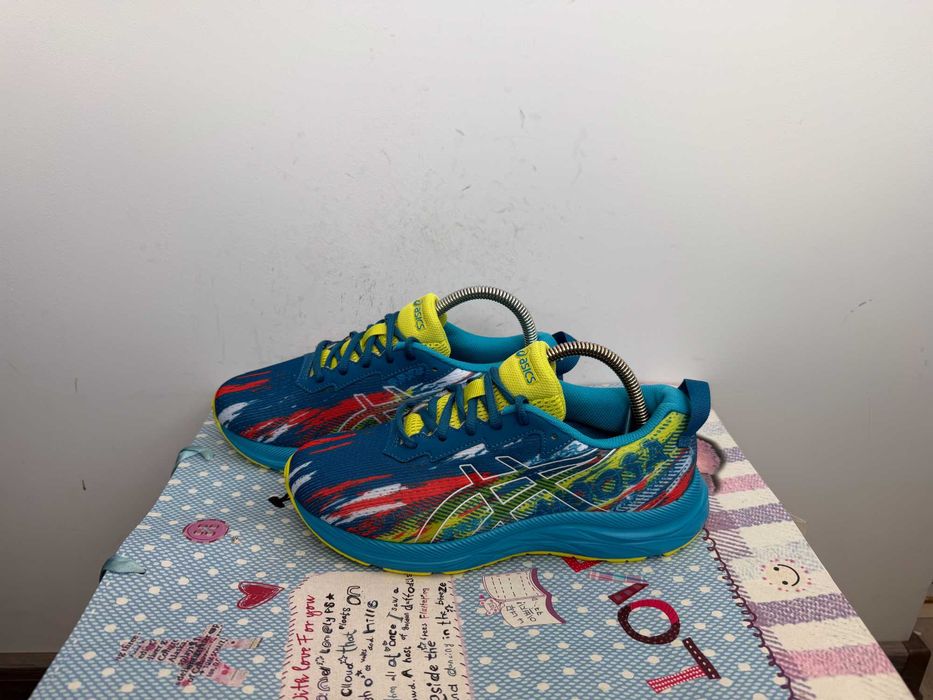 Asics  Gel-Noosa Tri 13''оригинални маратонки 38.5 номер