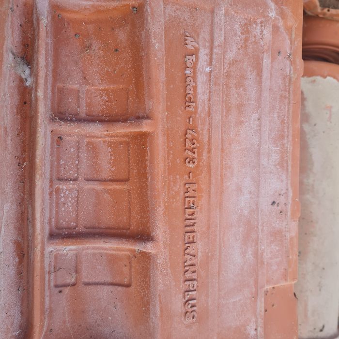 Vând   tigla  tondach mediterana  plus