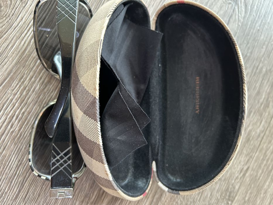 Очела BURBERY  Оргинални