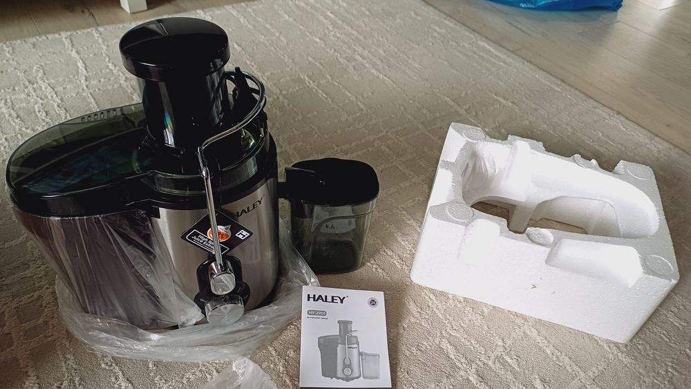 Соковыжималка новая