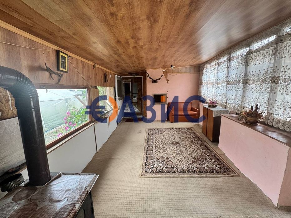 Продава се Къща в с. Просеник, Област Бургас - 565 кв.м за 163 €/кв.м - Снимка #12