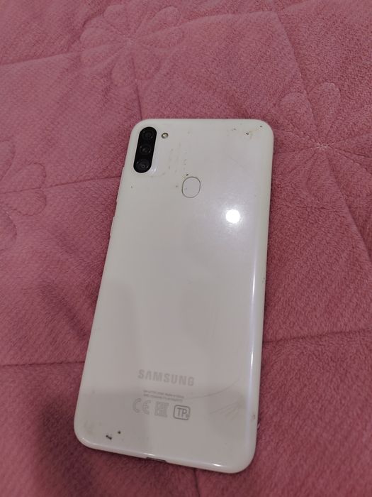 Продам телефон самсунг